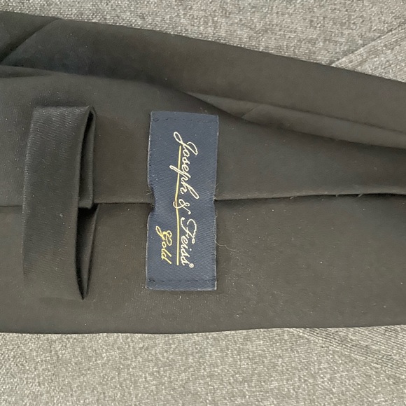 Gray Sports coat size 42 S with pants. FREE TIE with coat!! - Picture 3 of 10